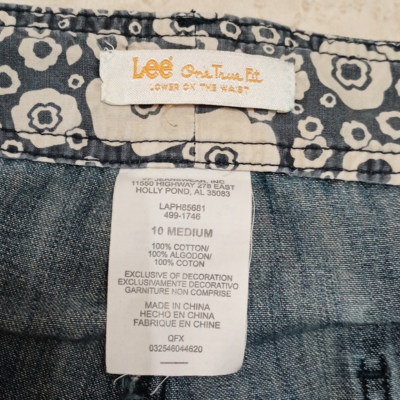 Lee One True Fit Capri Cargo Denim 10 Medium Women's Blue Lower Of The Waist - Picture 3 of 8